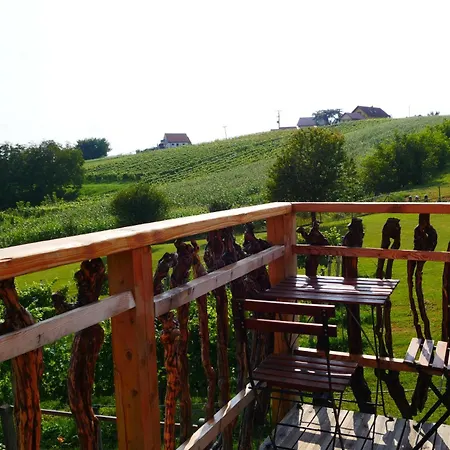 度假居 Sovica & Tree House *